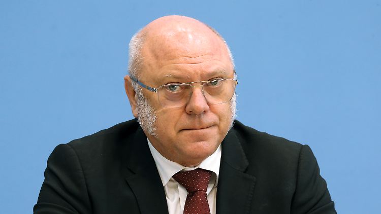 Ulrich Schneider, Chef des Paritätischen Gesamtverbands, wettert gegen Lindner.