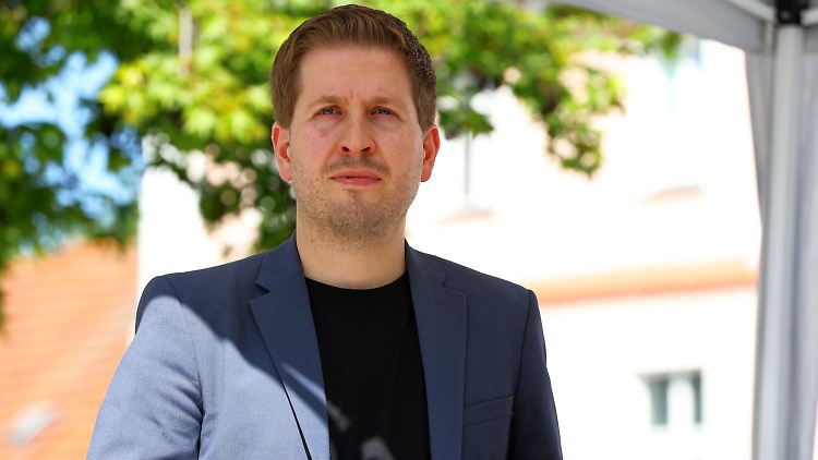 Nun schaltet sich Kevin Kühnert bei der Diskussion zur Kindergrundsicherung ein.
