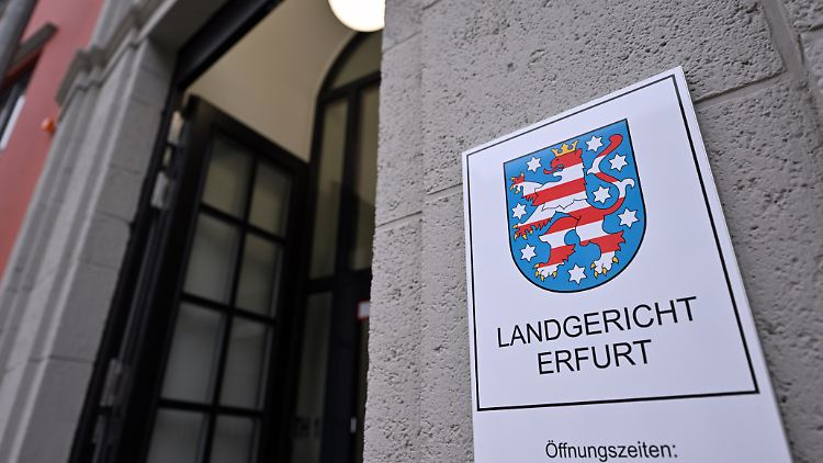 Der Familienrichter wollte laut Staatsanwaltschaft ein "Fanal" gegen die damaligen staatlichen Maßnahmen setzen.