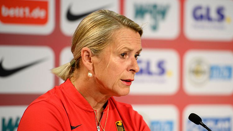 Chefbundestrainerin Annett Stein blickt positiv auf die ersten WM-Tage.