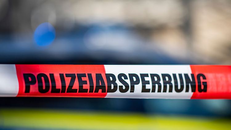 Anwohner berichten einer Lokalzeitung von einer aufgeheizten Stimmung auf einem Volksfest am Abend vor dem Fund des später Verstorbenen.