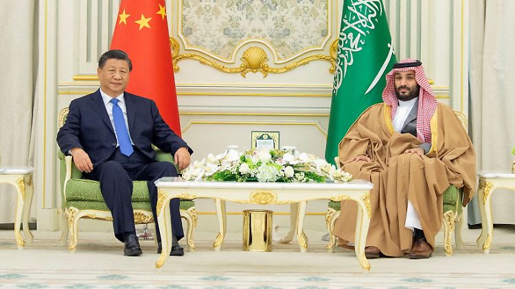 Baut China bald ein AKW in Saudi-Arabien? Chinas Präsident Xi bei seinem Besuch in Riad im Dezember 2022.