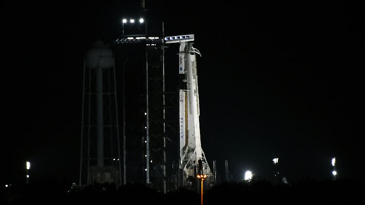 Die SpaceX-Rakete bleibt erstmal am Boden.