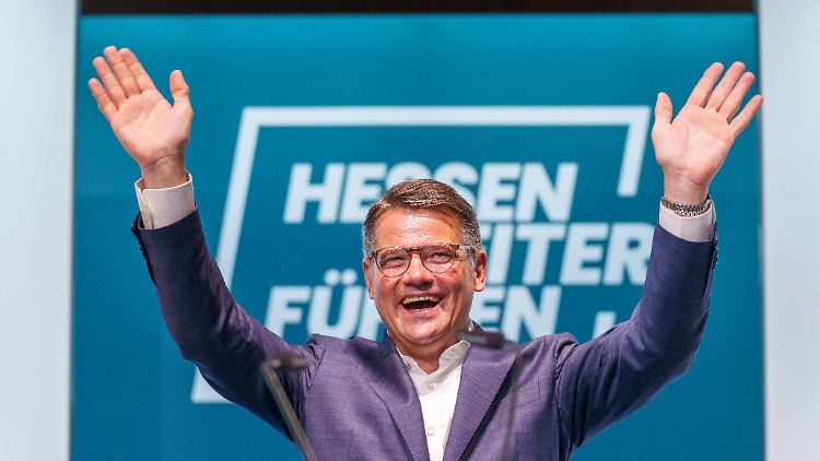Ministerpräsident Boris Rhein liegt mit der CDU vorn - 31 Prozent sind bei der Wahl drin.