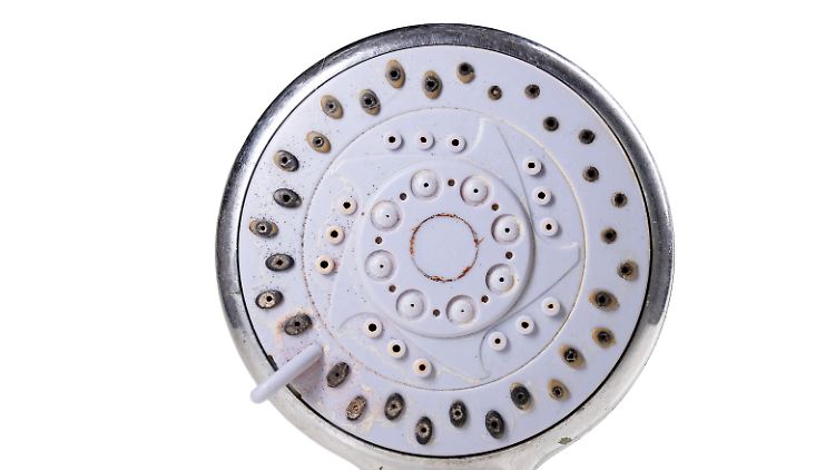 Die Dusche darf ruhig kalt erfolgen, die voreingestellte Maximaltemperatur des Wassers hingegen nicht.