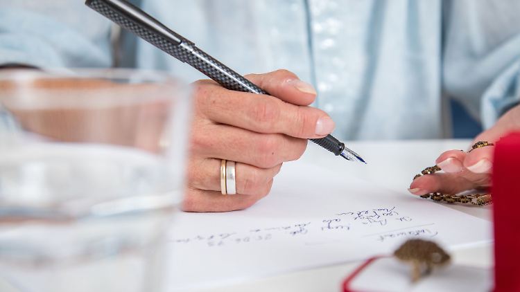 Testamente müssen schriftlich festgehalten werden - das gilt auch für den letzten Willen.
