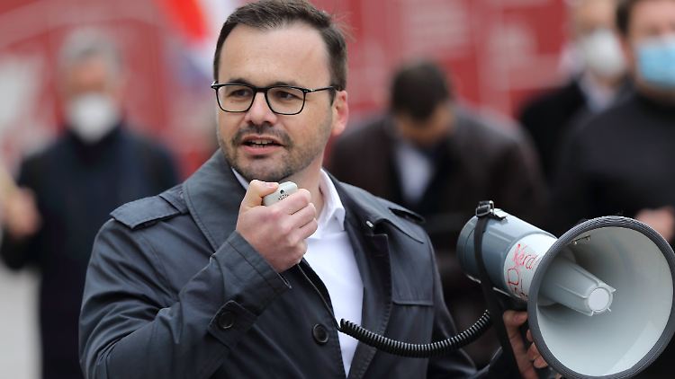 Greift gelegentlich zum Megaphon: Brandenburgs CDU-Chef Jan Redmann.