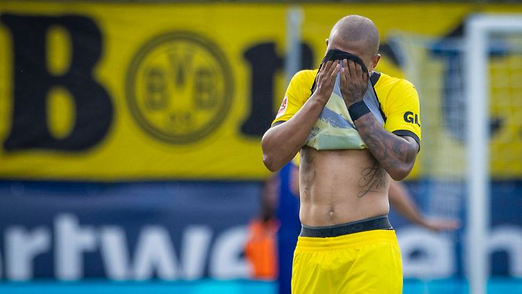 Frust beim BVB nach dem Remis in Bochum.