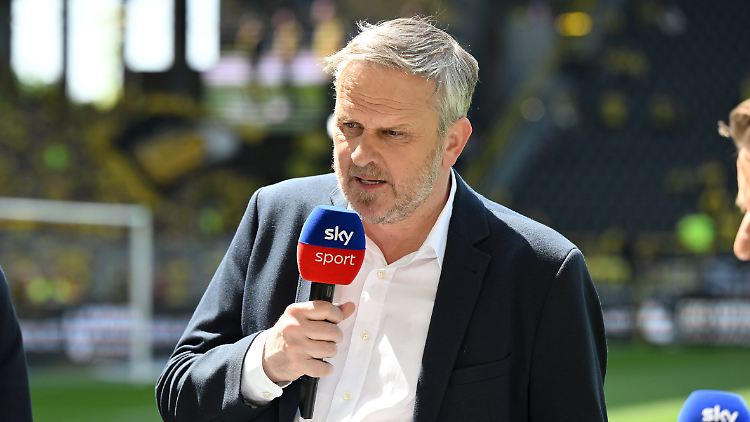 "Wenn du das mit einer Arbeitskollegin machst ...": Dietmar Hamann lässt kein gutes Haar an Luis Rubiales.