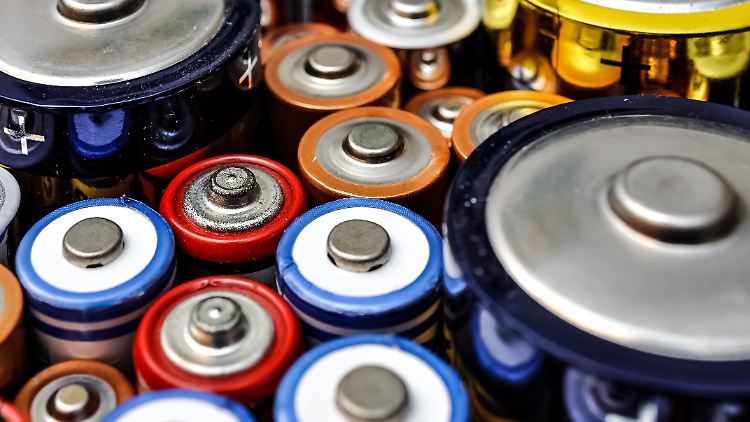 Der Kapazitätsverlust von Lithium-Ionen-Batterien lässt sich mit einer einfachen Maßnahme beim Schnellladen deutlich senken, findet eine detaillierte Untersuchung heraus.