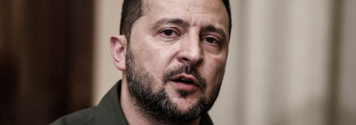 2023-08-21T183758Z_1006771979_RC2HS2ALRIJB_RTRMADP_3_UKRAINE-CRISIS-ZELENSKIY-GREECE.JPG