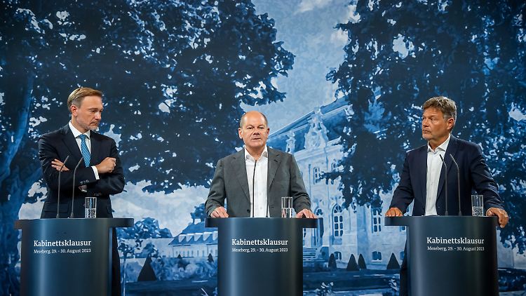 Das Papier zur Stärkung der schwächelnden Wirtschaft präsentiert in Meseberg nicht der Wirtschafts-, sondern vor allem der Finanzminister. 