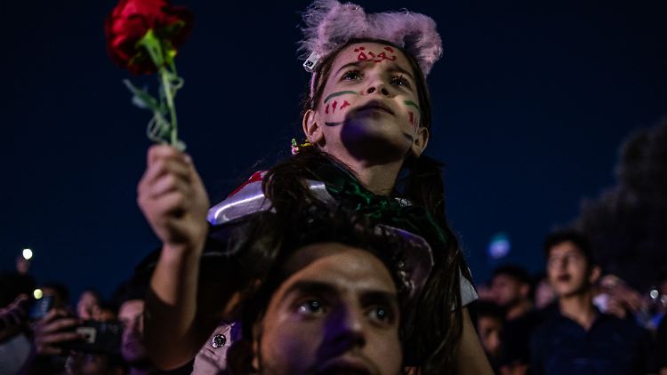 "Nieder mit Baschar al-Assad", riefen viele Demonstranten  bei Protesten vor wenigen Tagen auch in Idlib. 