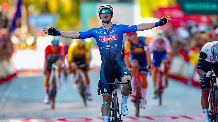 Kaden Groves gewann der ersten Massensprint der diesjährigen Vuelta.