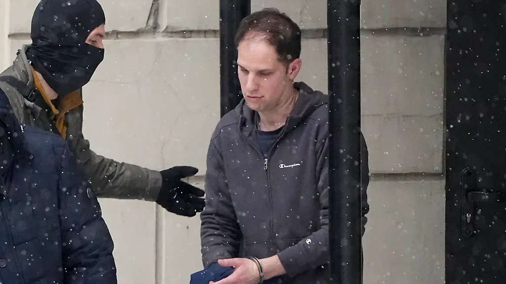 76d3798645b83694a6ac075868be1235