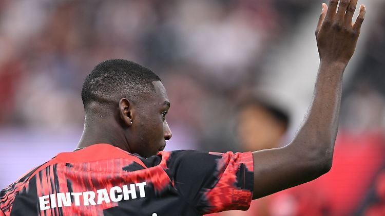 Frankfurt oder Frankreich? Randal Kolo Muani ist da sehr deutlich.