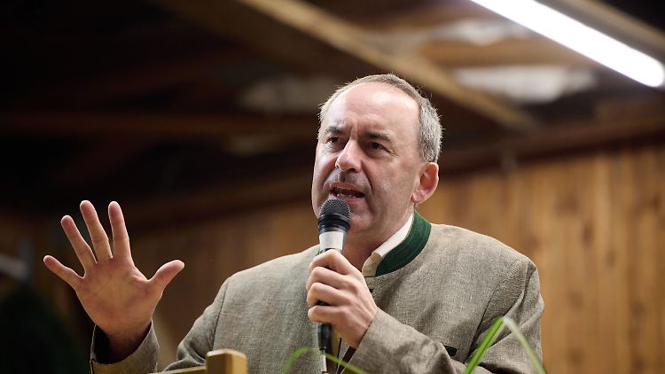 Distanzierte sich vom antisemitischen Flugblatt aus seiner Schulzeit: Hubert Aiwanger.