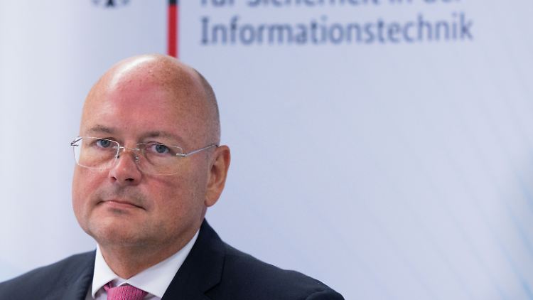 Geknickt nach seiner Demission, nun aber im Angriffsmodus: Ex-BSI-Chef Schönbohm will vom ZDF eine Entschädigung. 