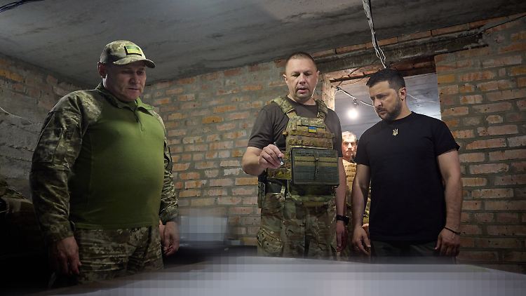 Mitte August besuchte der ukrainische Präsident Selenskyj Truppen in der Region Saporischschja. 