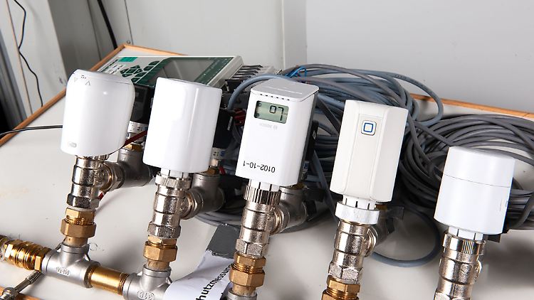 Die Stiftung Warentest hat insgesamt elf smarte Heizkörperthermostate getestet - davon schnitten nur sechs mit der Note "gut" ab.