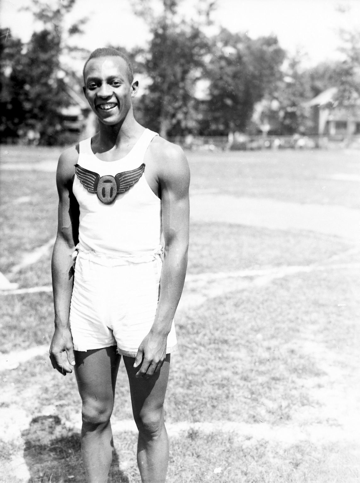 Als James Cleveland Owens geboren wird, ist nicht zu erwarten, dass er mal einer der bekanntesten Menschen der Welt werden würde. 