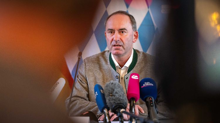 Aiwanger war in München kurzfristig vor die Presse getreten und hatte sich entschuldigt.