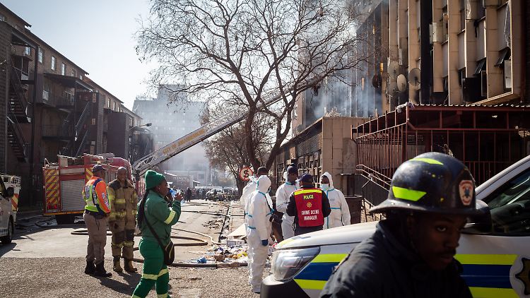 Der Brand war einer der verheerendsten Hausbrände weltweit und das schwerste Feuer in Südafrika in den vergangenen Jahren.