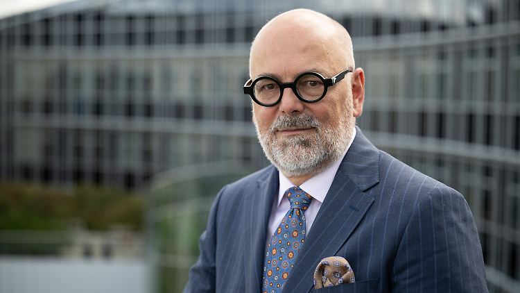 "Am besten ist natürlich immer der Rauchstopp", sagt Torsten Albig.