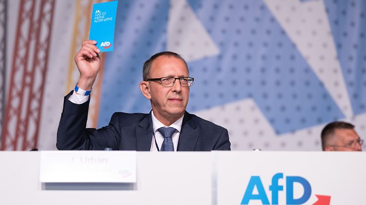 Der sächsische AfD-Vorsitzende Urban nimmt "das überwältigende Vertrauen in unsere Arbeit mit Demut zur Kenntnis".