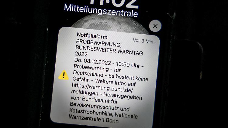 Mit einer solchen Nachricht wurden im vergangenen Dezember viele Smartphone-Nutzer zur Probe gewarnt.