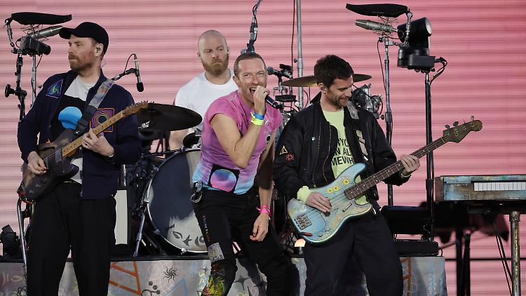 Coldplay und Dave Holmes könnten schon bald vor Gericht stehen.