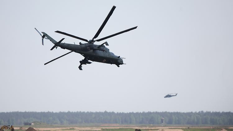 Eine Maschine vom Typ Mi-24 sei in die Grenzregion Berestowiz geflogen und wenig später nach Polen zurückgekehrt, heißt es aus Belarus.