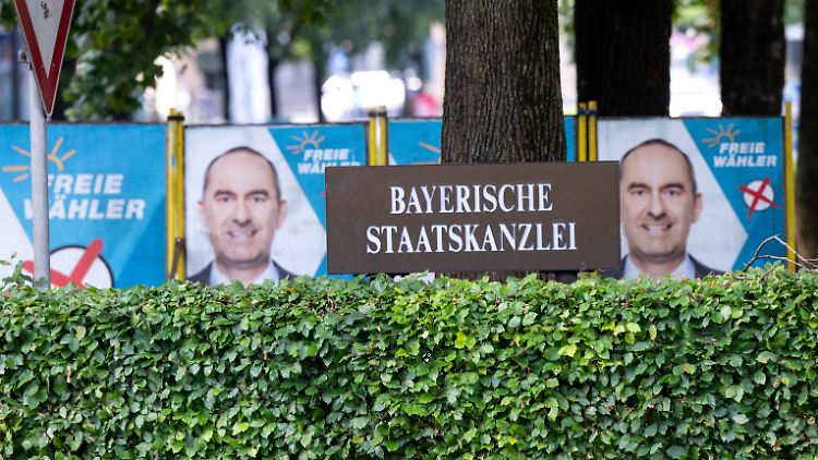 Hubert Aiwanger beruft sich bei einigen Fragen auf Erinnerungslücken.