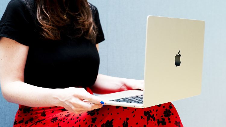 Keine Anschreiben verfassen, keine Bewerbungsgespräche führen: Das Recruiting-Konzept Open Hiring soll beides möglich machen.