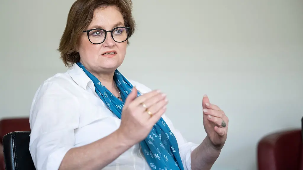 Berlins-Wissenschaftssenatorin-Ina-Czyborra-SPD-bei-einem-Interview