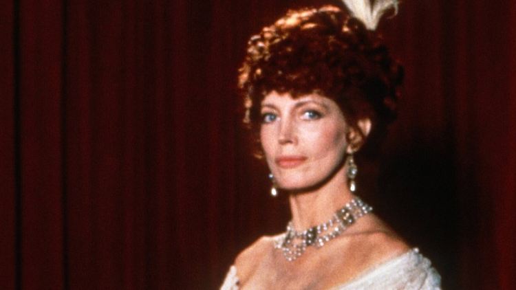 Gayle Hunnicutt in "Die Abenteuer des Sherlock Holmes" - eine der TV-Rollen, für die sie bekannt war.
