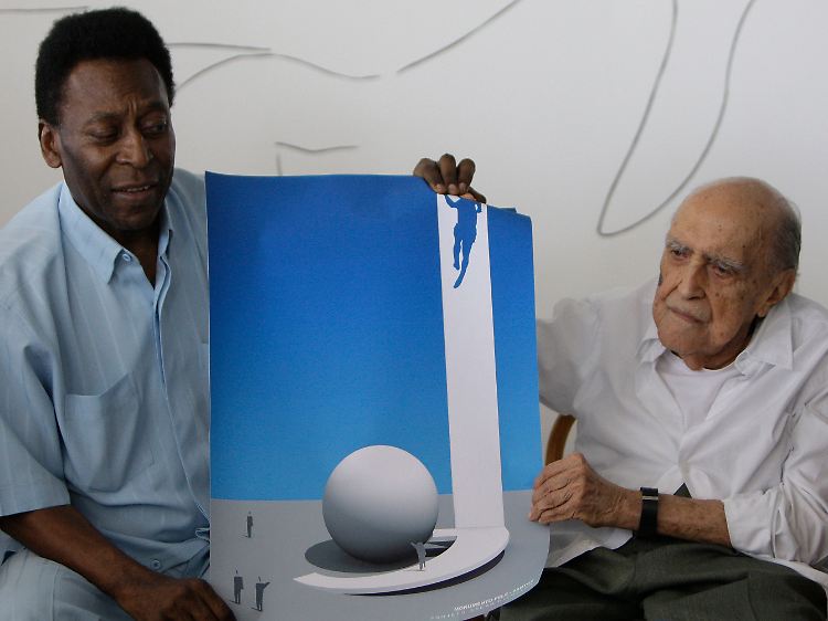 Fußballlegende Pele bekommt ein eigenes Museum und Stararchitekt Niemeyer hat es entworfen - mit 103 Jahren.