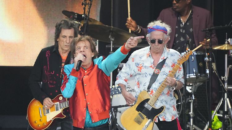 Ron Wood (l-r), Mick Jagger und Keith Richards im August 2022 auf der Berliner Waldbühne.