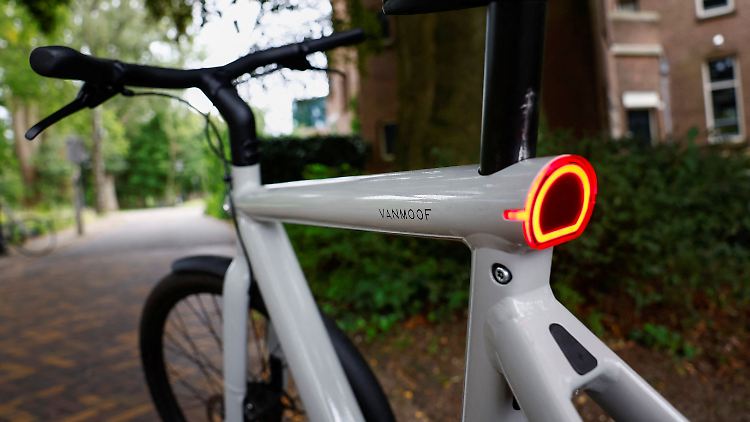 Die minimalistischen VanMoof-Bikes waren international wegen ihres Designs ausgezeichnet worden.