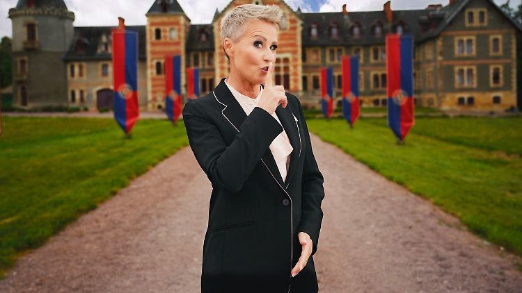 Tauscht das Dschungelcamp vorübergehend gegen ein Schloss ein: Sonja Zietlow.