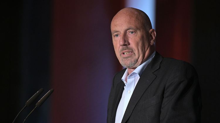 Carsten Meyer-Heder legt seinen Chef-Posten bei der Bremer CDU nieder.