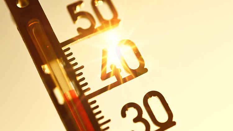 "Die globalen Temperaturrekorde purzeln 2023 weiter", sagte Samantha Burgess von Copernicus.