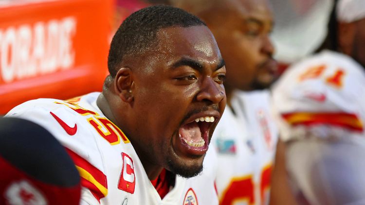 Chris Jones streikt, weil er sich mit den Chiefs nicht auf einen neuen Vertrag einigen kann.