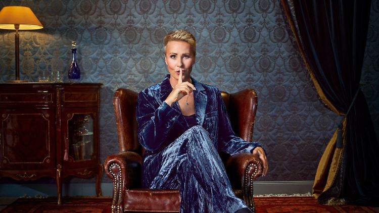 Am 13. September startet auf RTL+ zudem die neue Show "Die Verräter - Vertraue niemandem", die ebenfalls von Zietlow moderiert wird.