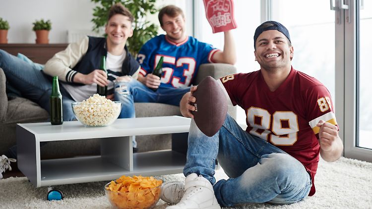Am 8. September um 2:20 Uhr deutscher Zeit startet die 104. NFL-Saison. Diese Infos sind für Fans vor dem Start wichtig.