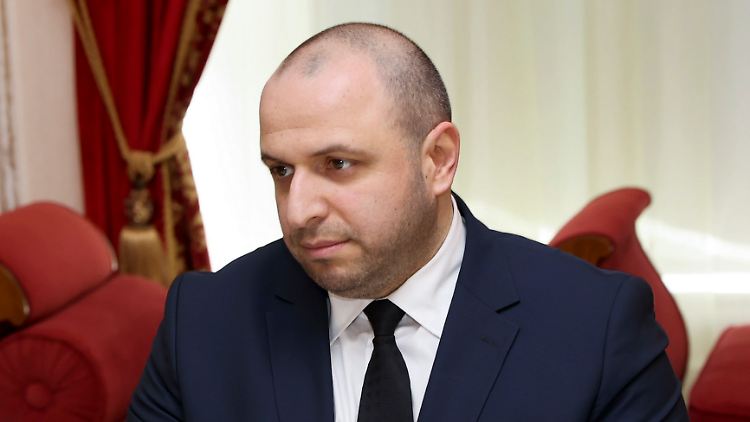 Das ukrainische Parlament gibt grünes Licht für die Ernennung von Umerow zum neuen Verteidigungsminister.