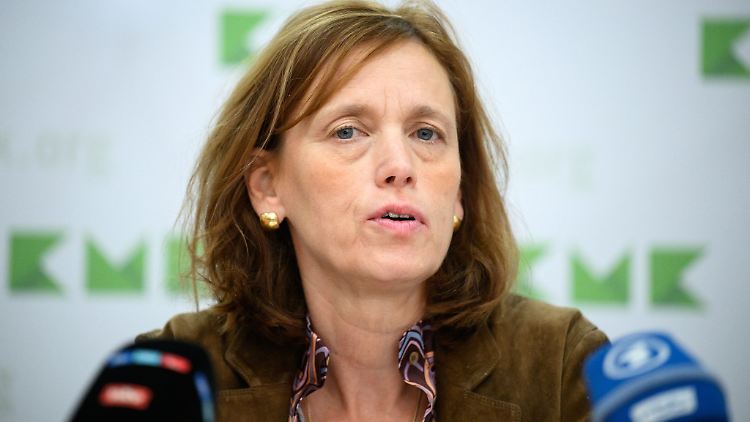 "Gil Ofarim hat dem Kampf gegen Antisemitismus in Deutschland leider schweren Schaden zugefügt", sagt Prien.
