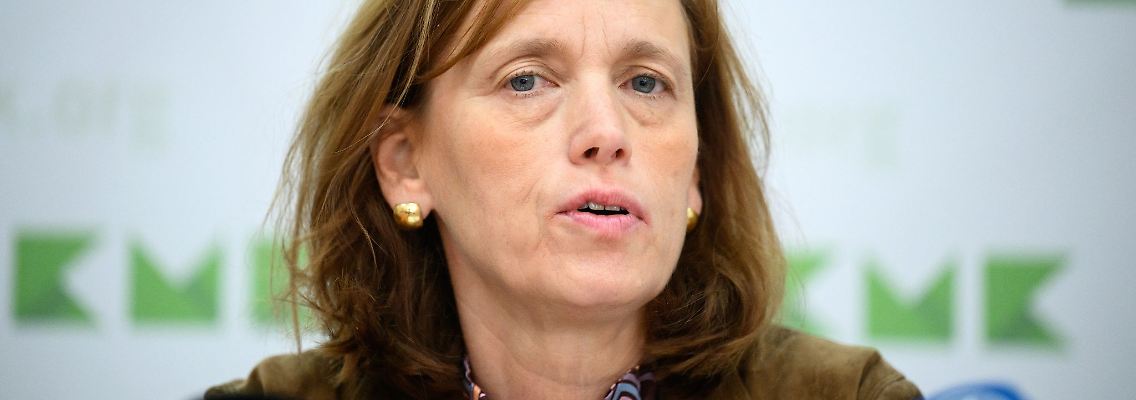 "Aiwangers dürre, geradezu unempathische Erklärung lässt mich ratlos zurück": Karin Prien.