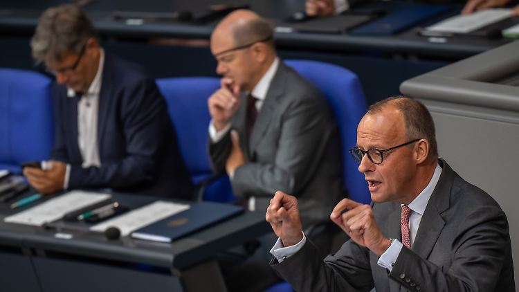 Zahlreiche der genannten Vorhaben werden bereits seit Monaten von der Bundesregierung verschleppt, moniert die Union.
