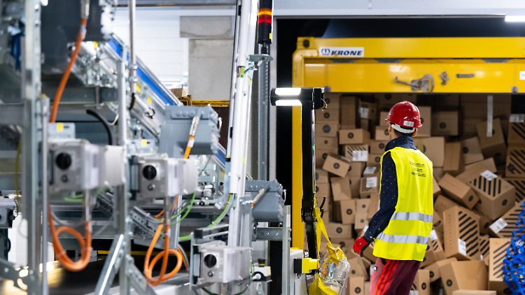 Im Vergleich zum Vorjahr sind die Tarifsteigerungen deutlich höher ausgefallen. Das liege etwa an Abschlüssen bei der Deutschen Post.